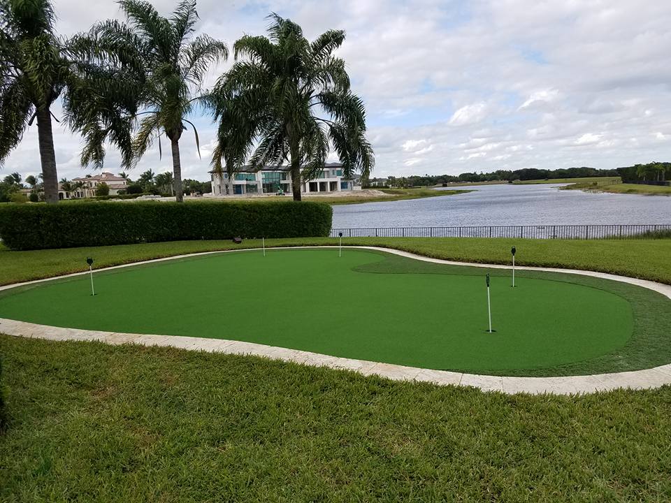 smart synthetic turf putting green