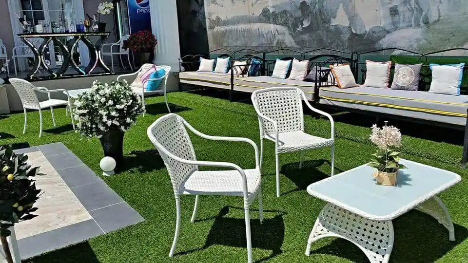 Florida synthetic turf and artificial turf-like grass